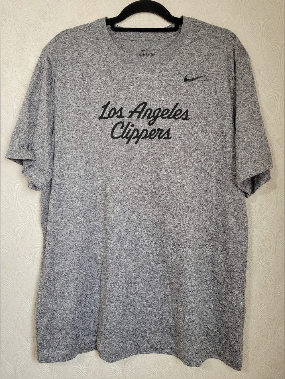 Nike Dri Fit The Nike Tee Men's S Gray Heather Crew Neck DX0989-091 LA Clippers
